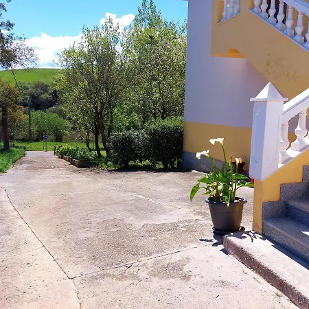 Tres Mimosas * San Vicente De La Barquera